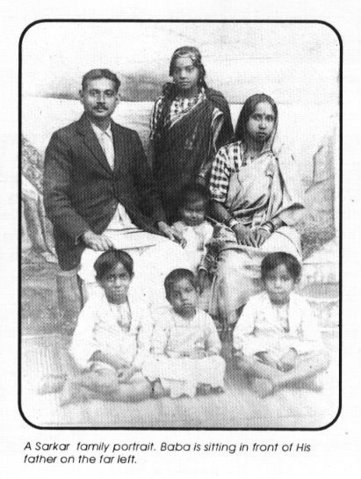 Baba-young-with-family.jpg